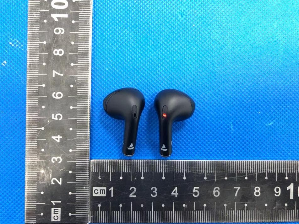 TWS Earbuds - FCC ID 2BARQ-ALP101 - Imagine Marketing Ltd. (2)