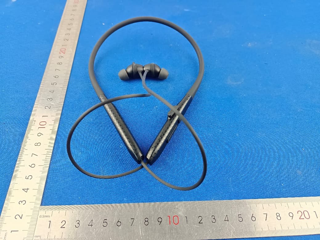 Rockerz 255 Max - FCC ID 2BARQ-R255MAX - Imagine Marketing Ltd. (3)