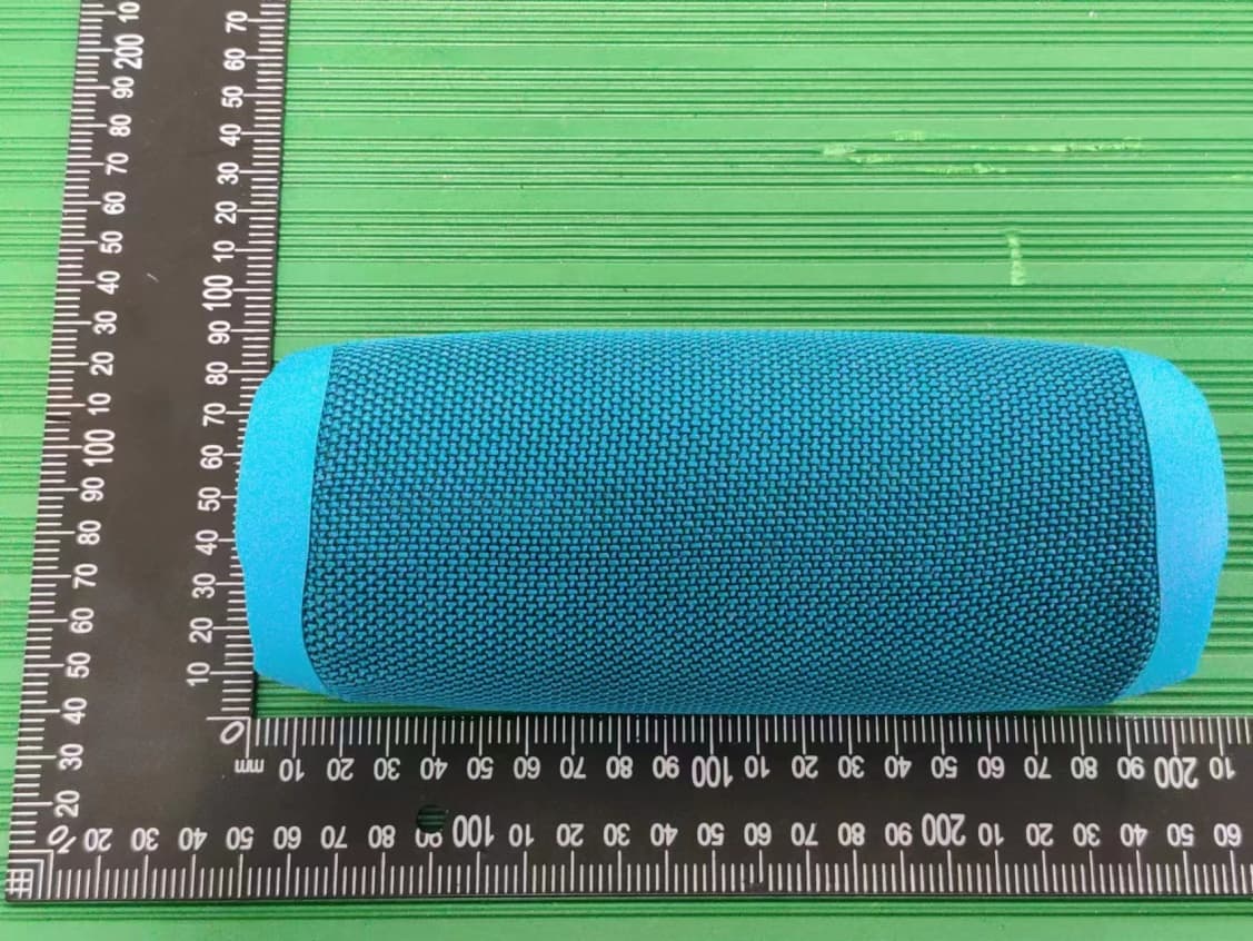 Bluetooth Speaker - FCC ID 2BARQ-STONE620 - Imagine Marketing Ltd. (3)