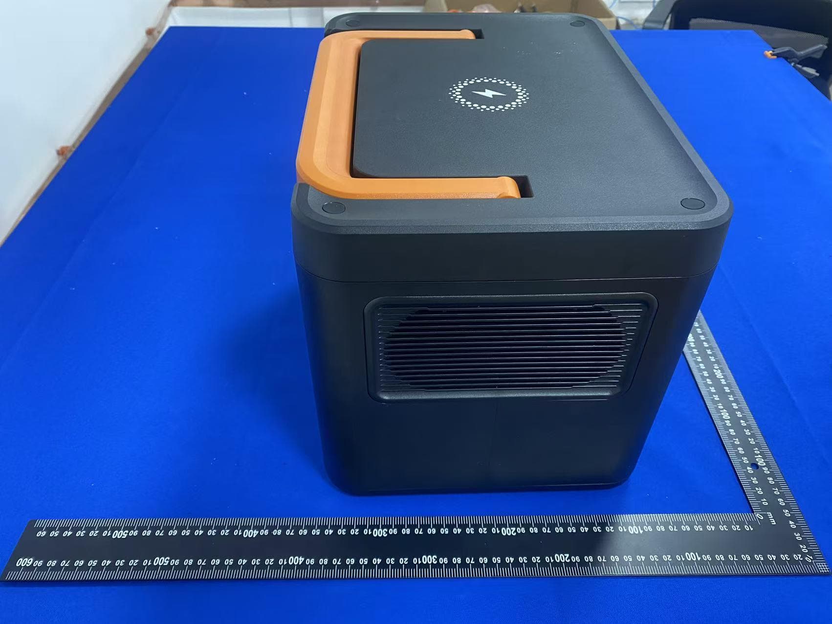 PORTABLE POWER STATION - FCC ID 2BASNH1218MV1000 - Huizhou Intelligent Energy Co., Ltd. (5)