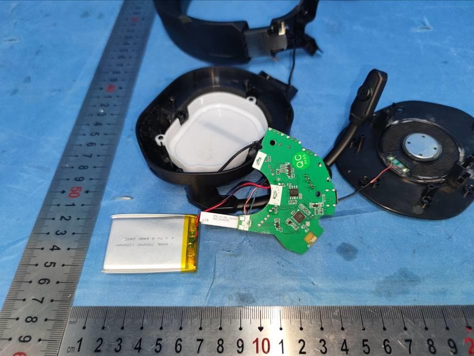 Wireless Gaming Headset - FCC ID 2BATE-FC-200 - Shenzhen wei bo technology co., LTD (5)