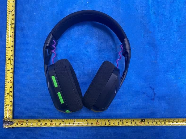 Wireless Gaming Headset - FCC ID 2BATE-WG1 - Shenzhen wei bo technology co., LTD (3)