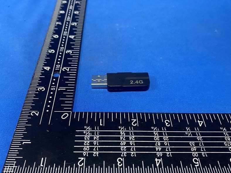 Wireless Gaming Headset - FCC ID 2BATE-WG1-1 - Shenzhen wei bo technology co., LTD (3)