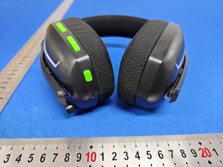 Wireless Gaming Headset - FCC ID 2BATE-WG1L - Shenzhen wei bo technology co., LTD (3)