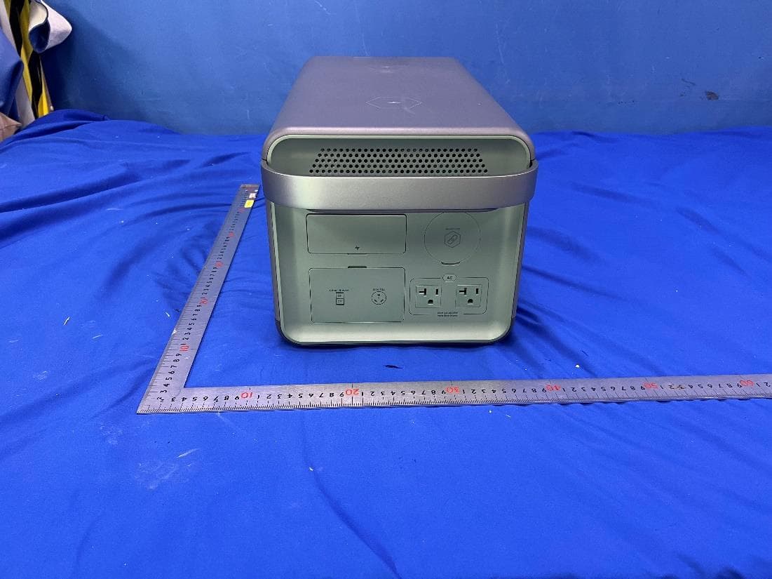 Portable Power Station - FCC ID 2BAU4-B4000SST - Suzhou Yoshino Power Technology Co. Ltd. (2)