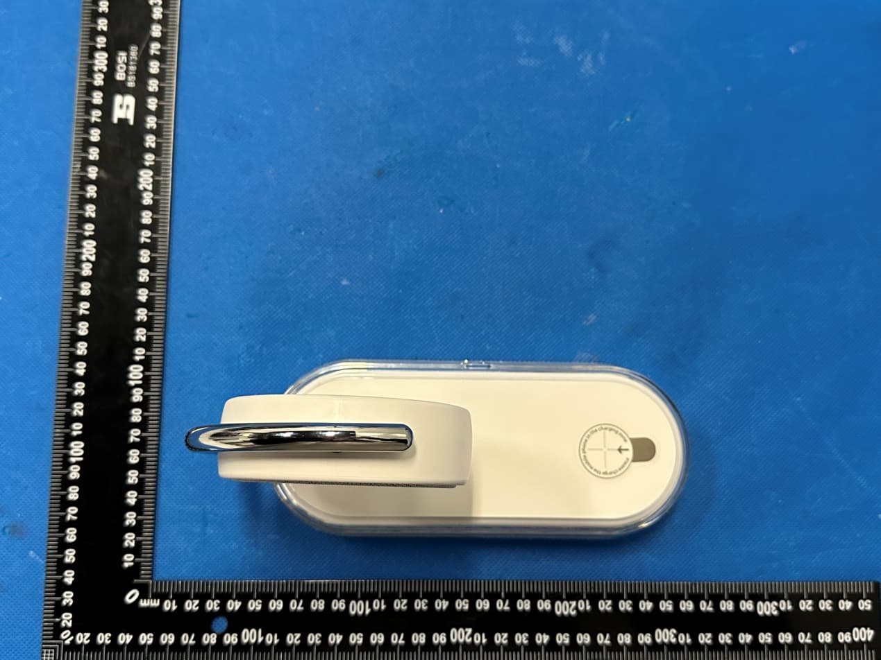 Creative clock wireless charger with night light - FCC ID 2BAUC-K01T - Shenzhen Wenhai chuangtong Technology Co., Ltd (5)