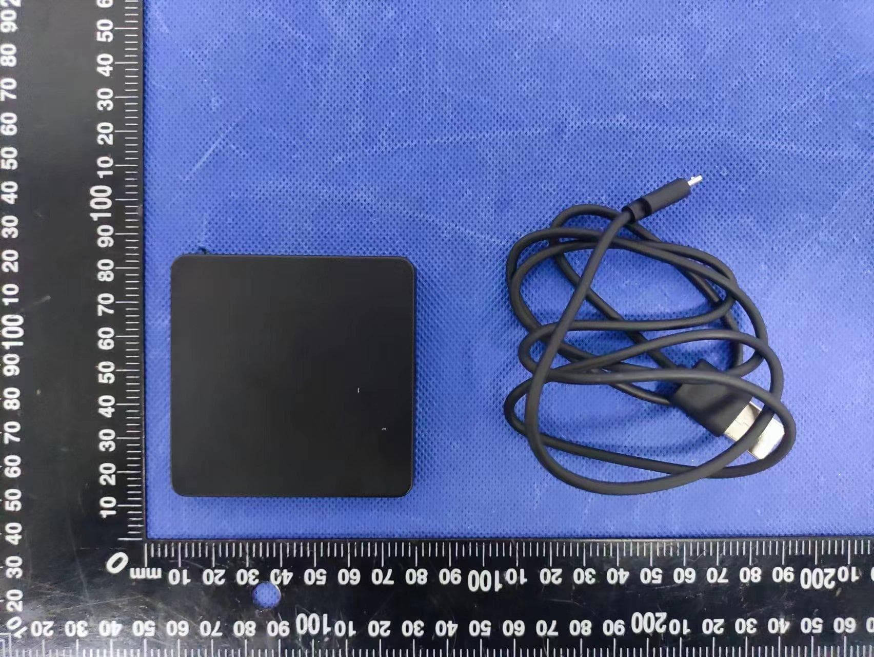 WIRELESS CHARGER - FCC ID 2BAUN-AB0475 - Leader Lao Co., Ltd