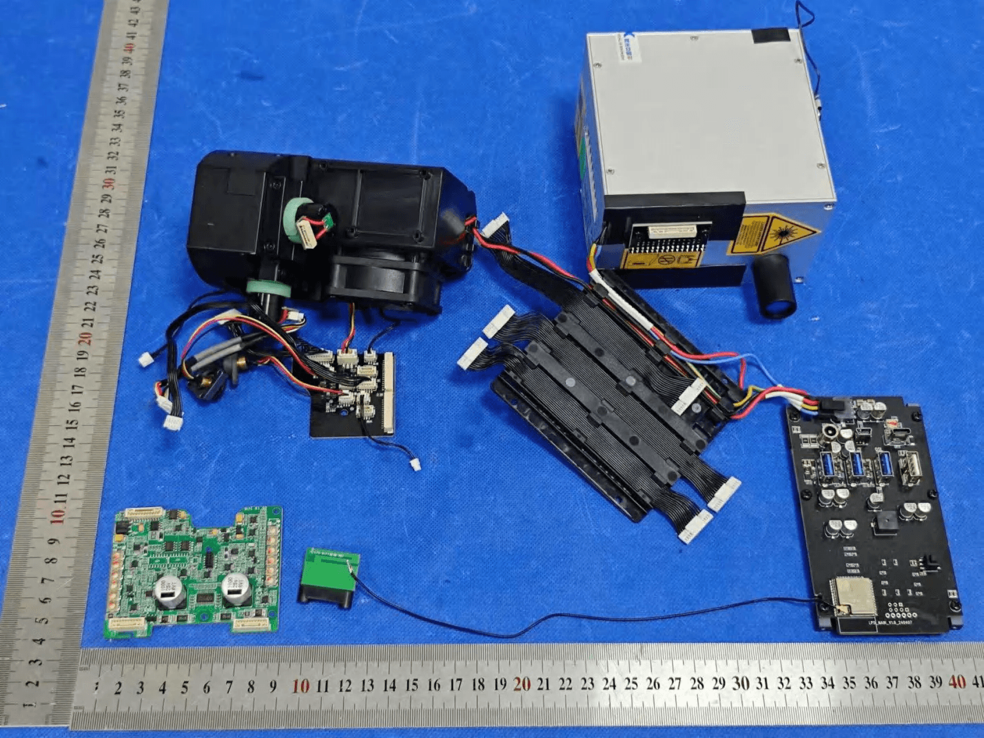 LaserPecker LP5 - FCC ID 2BAV5-LP5 - Shenzhen Hingin Technology Co.Ltd (3)
