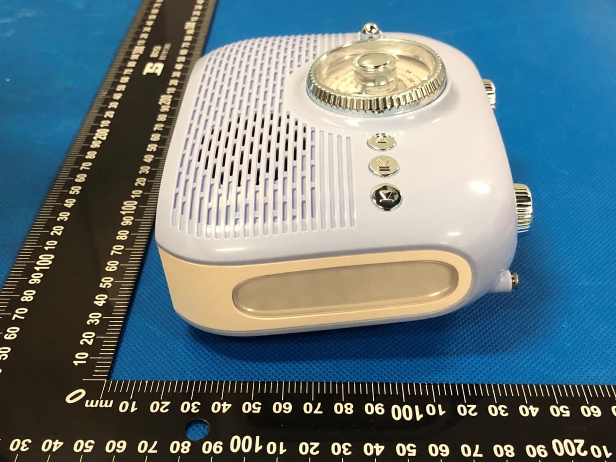 MULTI-FUNCTIONAL DYNAMO RADIO - FCC ID 2BAWH-XLN-020 - SHENZHEN XINLINGNAN ELECTRONIC TECHNOLOGY CO., LTD. (5)