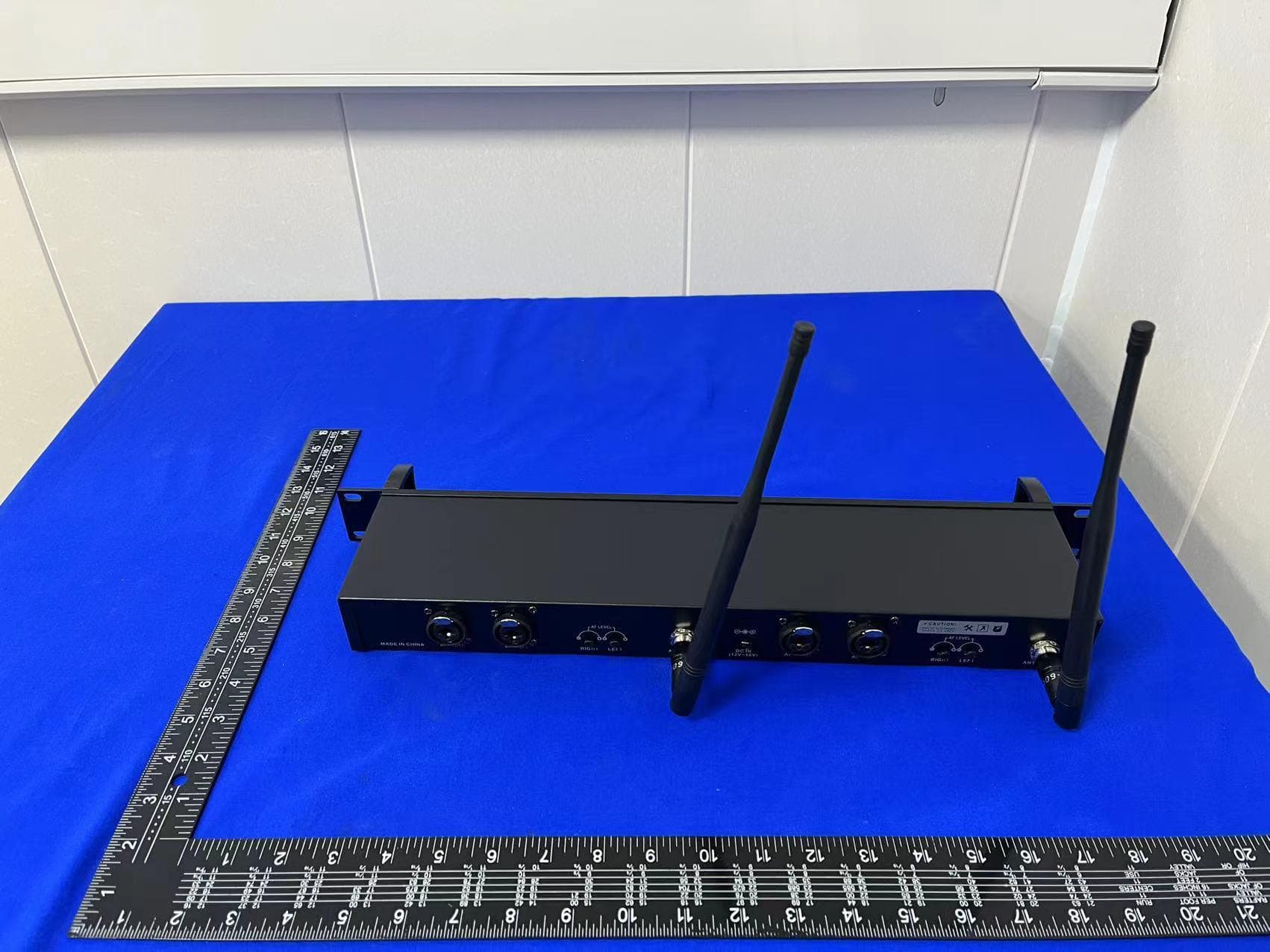 Wireless in Ear Monitor System - FCC ID 2BAX7-B0BWF4VZB1 - EnpingshiYaoshengdianzishangwuyouxiangongsi (4)