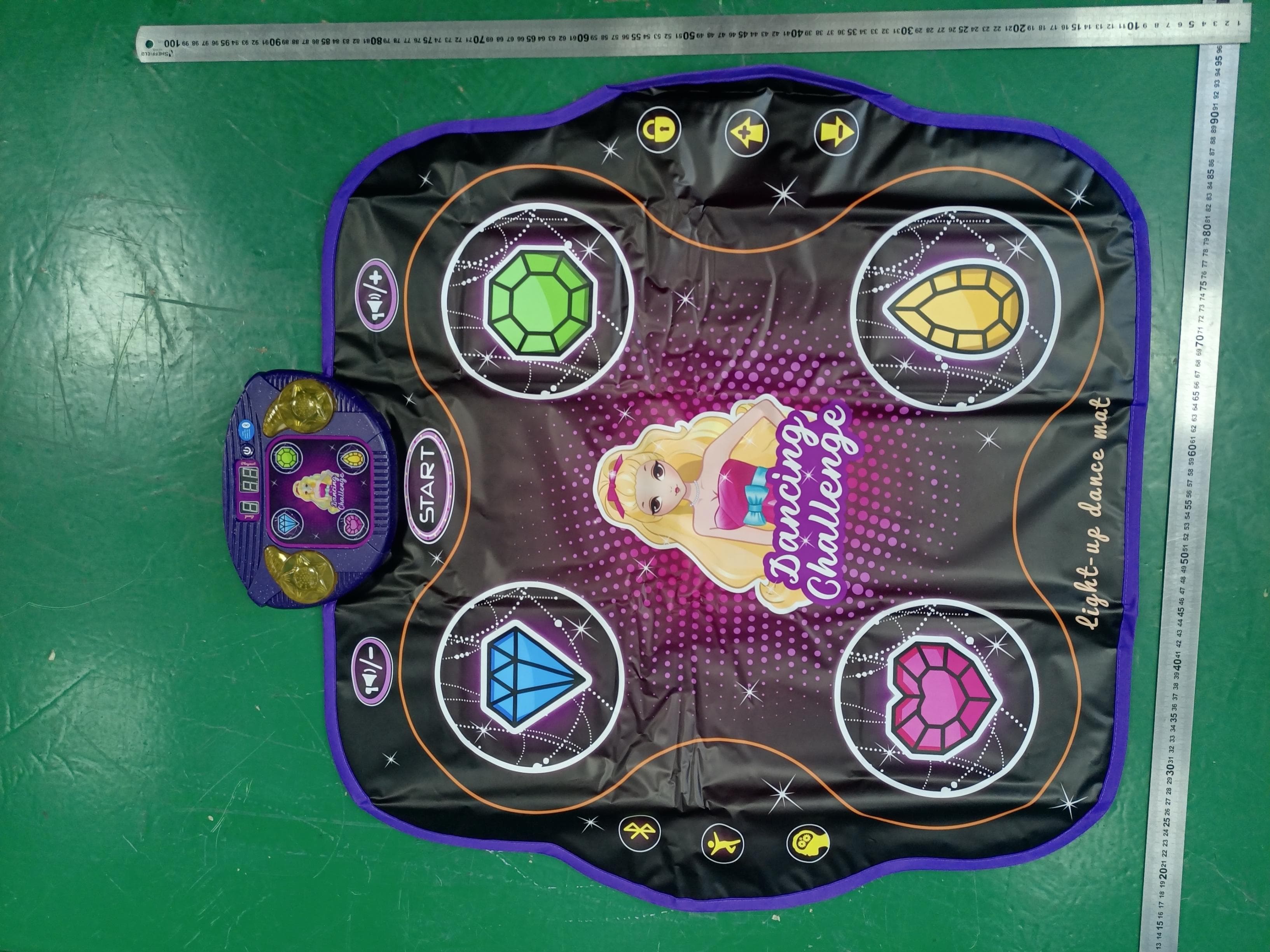 Dance mat - FCC ID 2BAXC-YQ611 - Aolerun Toys Ltd