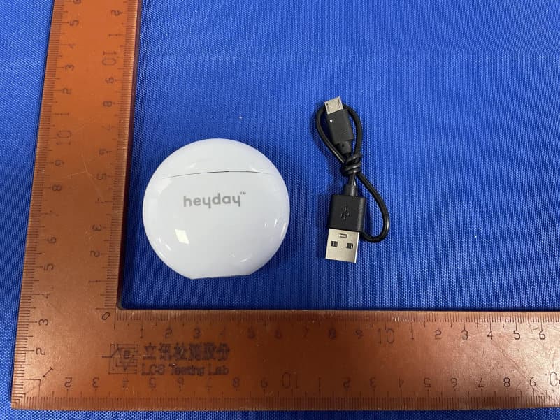 True Wireless Earbuds - FCC ID 2BAXW-AIR5 - RUIJIN TREFAN TECHNOLOGY CO.,LTD