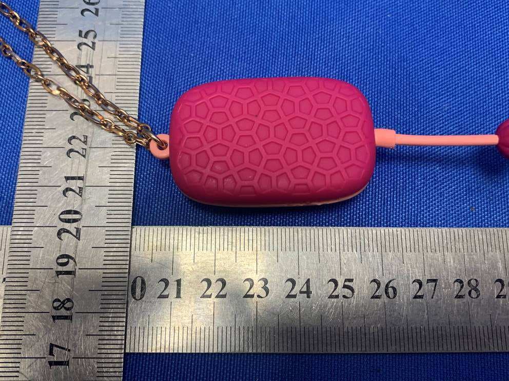 Sphinx & Chill nipple clamps - FCC ID 2BAY4OMBSX01 - Suki, LLC dba OhMiBod (2)