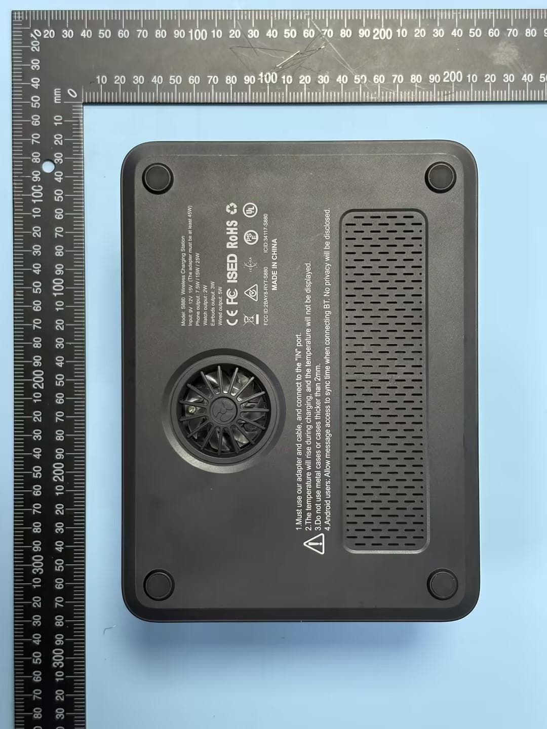 Wireless Charging Station - FCC ID 2BAY8-RYT-S880 - Shenzhen Runyunteng Technology Co., Ltd