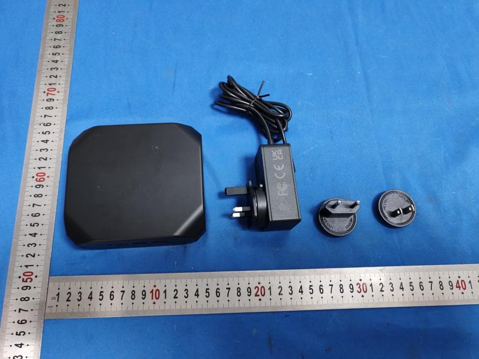 Zircon - FCC ID 2BAYCNUC12ZRN - Simply NUC, Inc. (2)