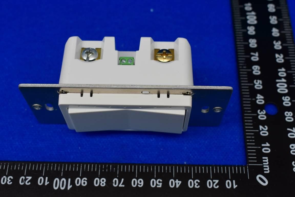 0-10V Dimmer with WiFi and Bluetooth - FCC ID 2BAZT10022001 - Savi Controls, LLC (3)