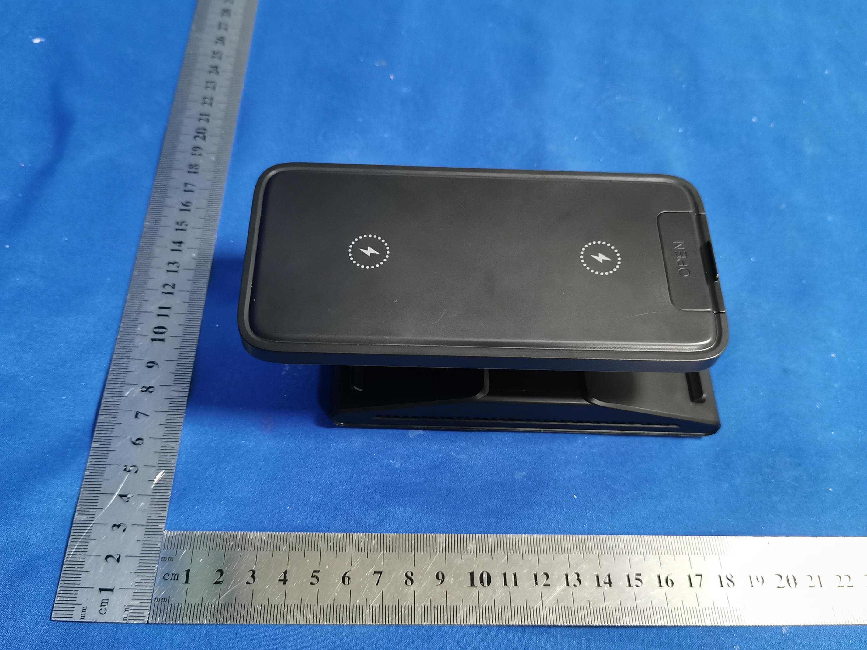 WIRELESS CHARGER - FCC ID 2BB2B-F2 - Dongguan Fismool Technology Co.,Ltd. (4)