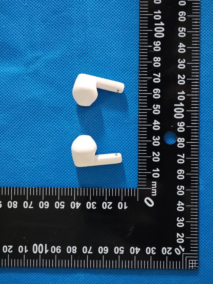 TWS Earbuds - FCC ID 2BB3B-TWS130 - SHENZHEN JUNYE ELECTRONICS CO LTD (1)