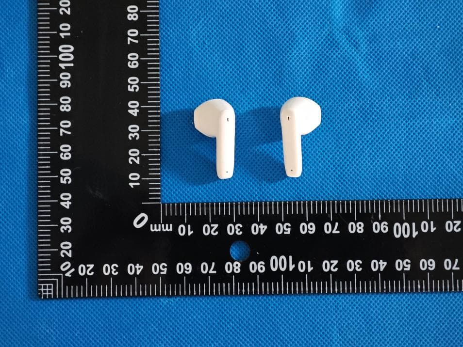 TWS Earbuds - FCC ID 2BB3B-TWS130 - SHENZHEN JUNYE ELECTRONICS CO LTD (2)