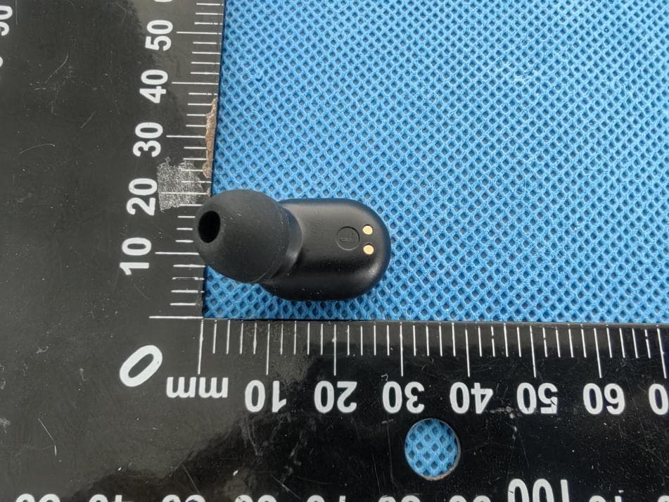 Bluetooth headset - FCC ID 2BB3B-TWS231 - SHENZHEN JUNYE ELECTRONICS CO LTD (2)
