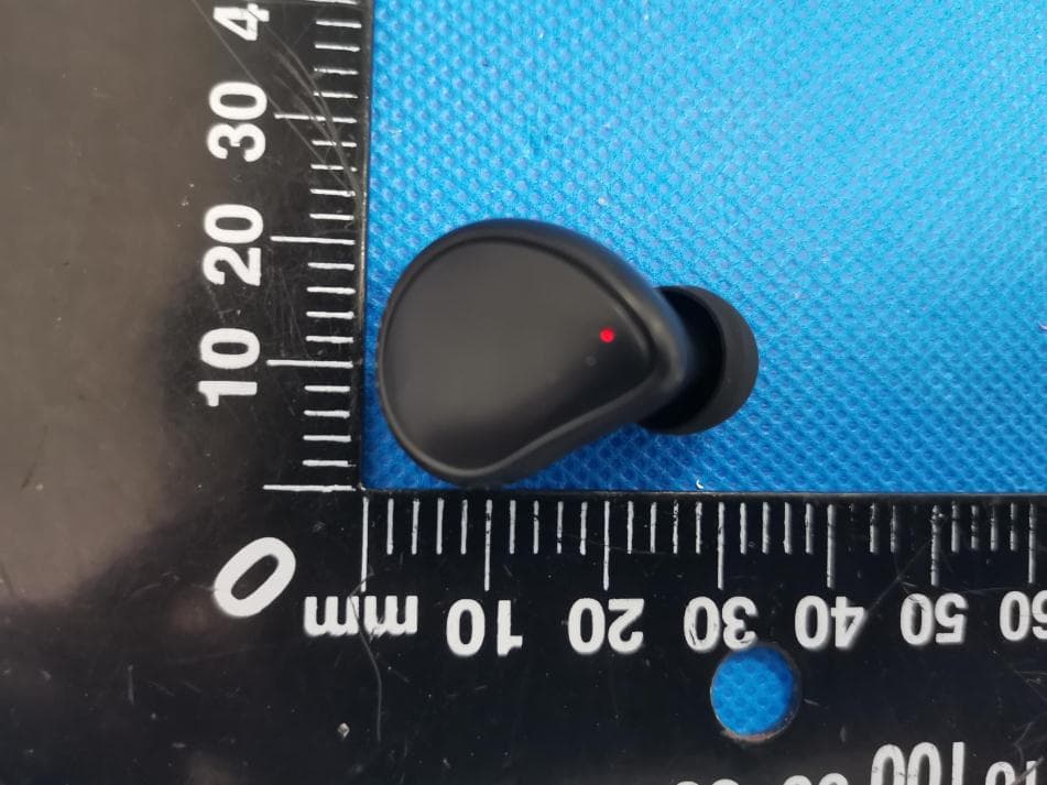 TWS EARBUDS WITH CHARGING BOX - FCC ID 2BB3B-V40091W - SHENZHEN JUNYE ELECTRONICS CO LTD (2)