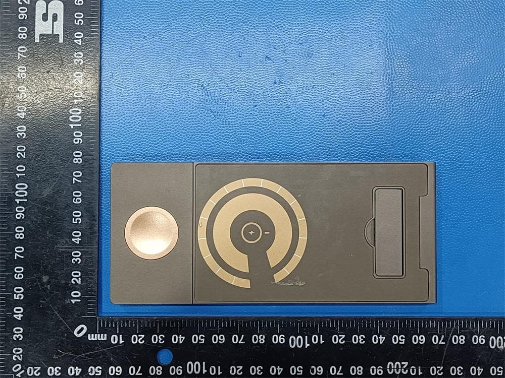 3-IN-1-WIRELESS CHARGER - FCC ID 2BB3Y-S9 - Shenzhen Many Win-Win Technology Co., Ltd. (2)