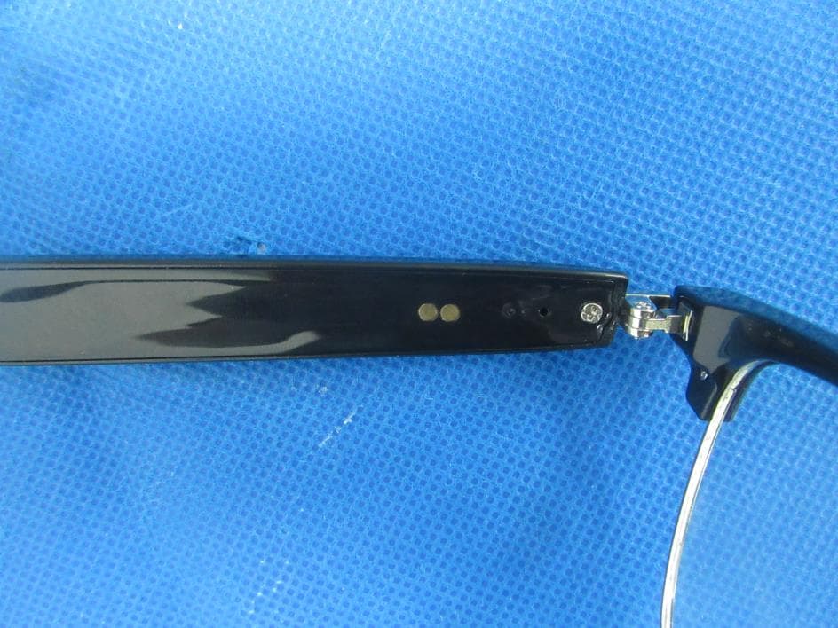 Smart glasses - FCC ID 2BB4V-E13 - Shenzhen Magic Treasure Times Technology Co., Ltd (3)