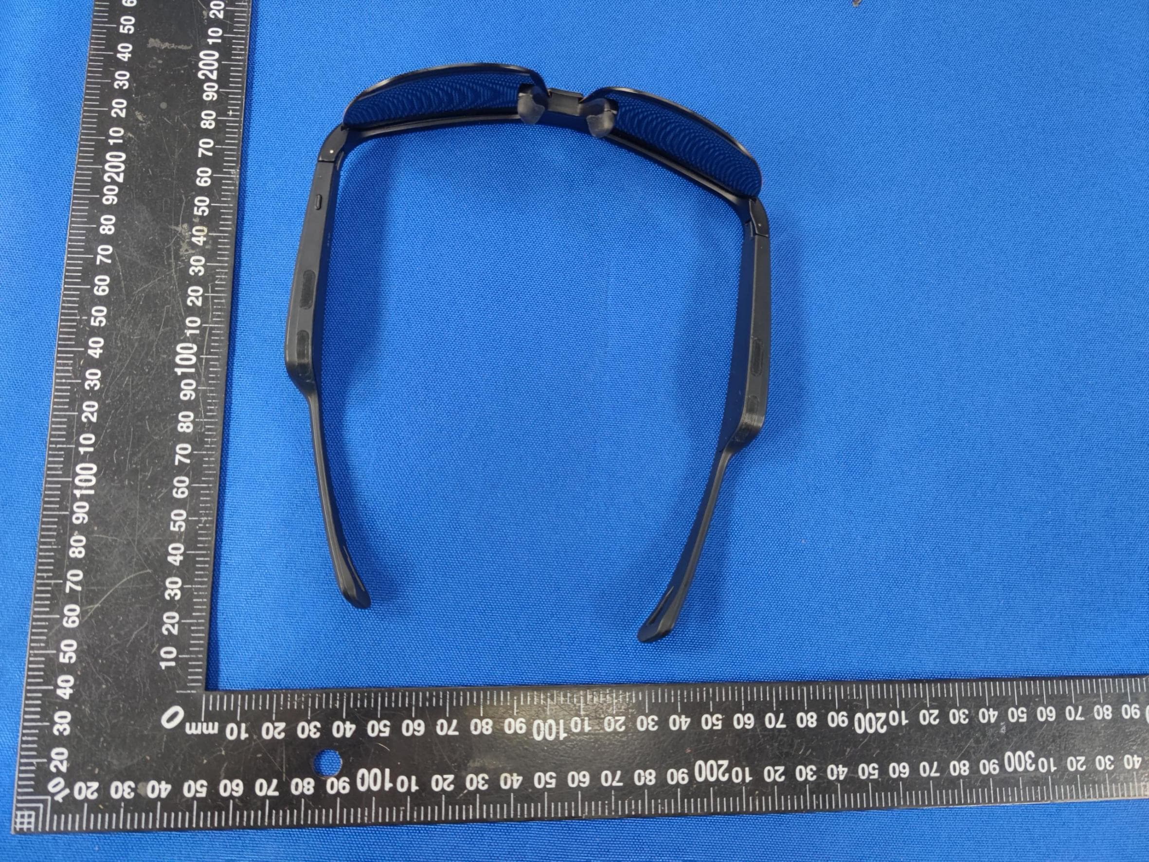 Smart glasses - FCC ID 2BB4V-G01 - Shenzhen Magic Treasure Times Technology Co., Ltd (3)