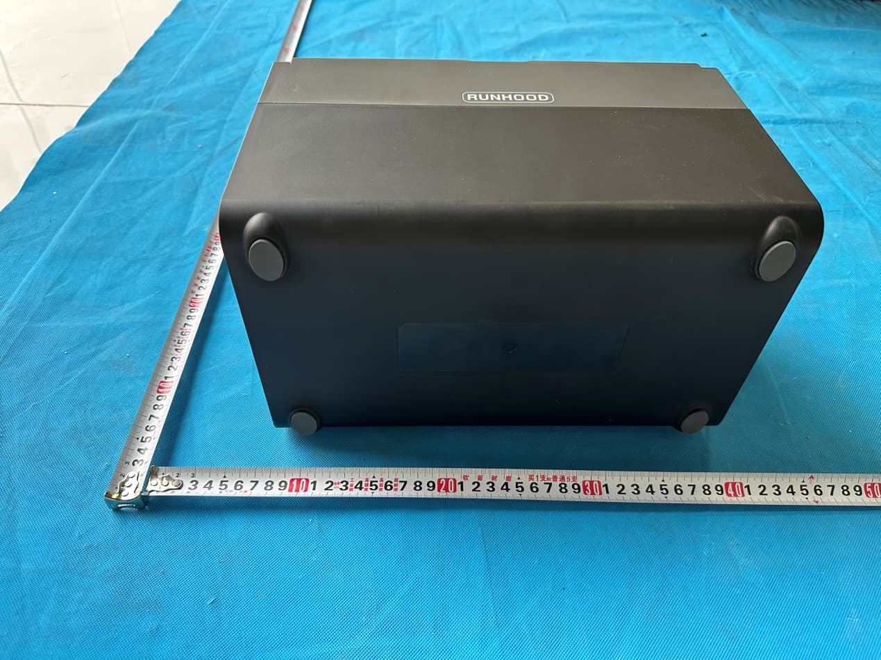 Portable power station - FCC ID 2BB59-HE1200-US - RUNHOOD POWER INC. (2)