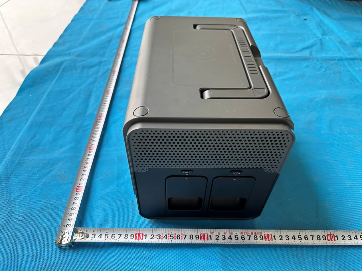 Portable power station - FCC ID 2BB59-HE1200-US - RUNHOOD POWER INC. (4)