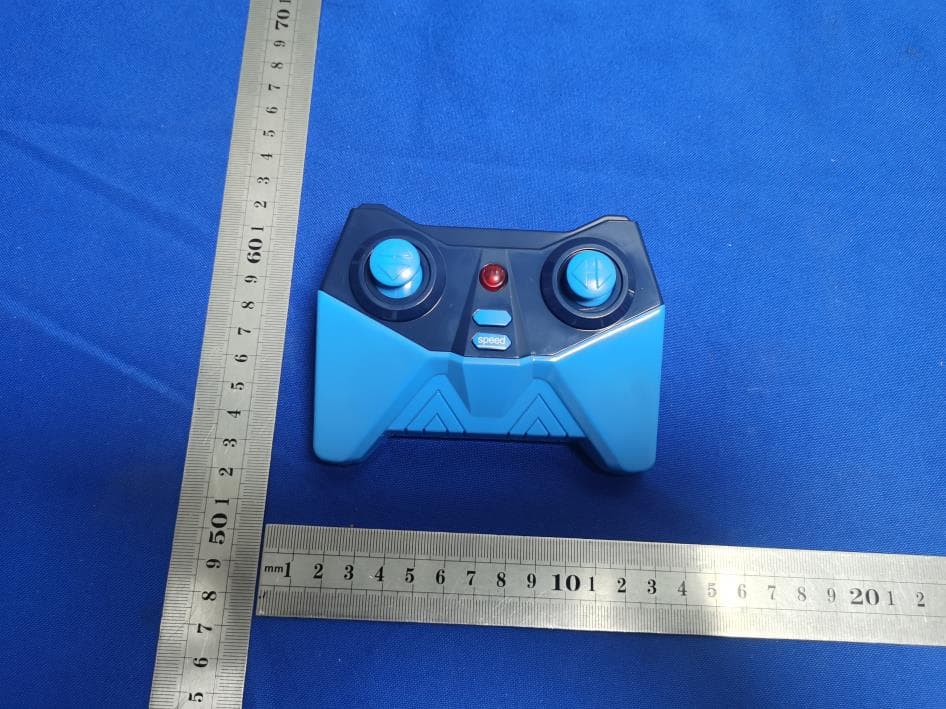 Mini remote control car - FCC ID 2BB7E-NO989-303 - Xiong Qi toy factory