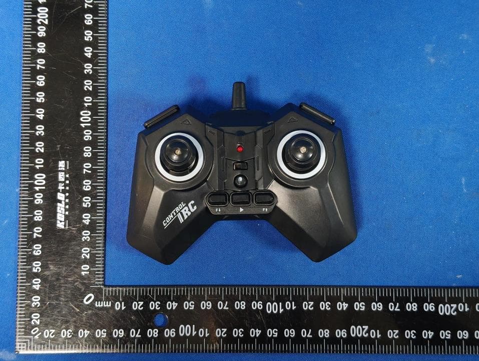 Remote control car series - FCC ID 2BB7F-666-869 - CHUNYUANLONG TOYS FACTORY (5)