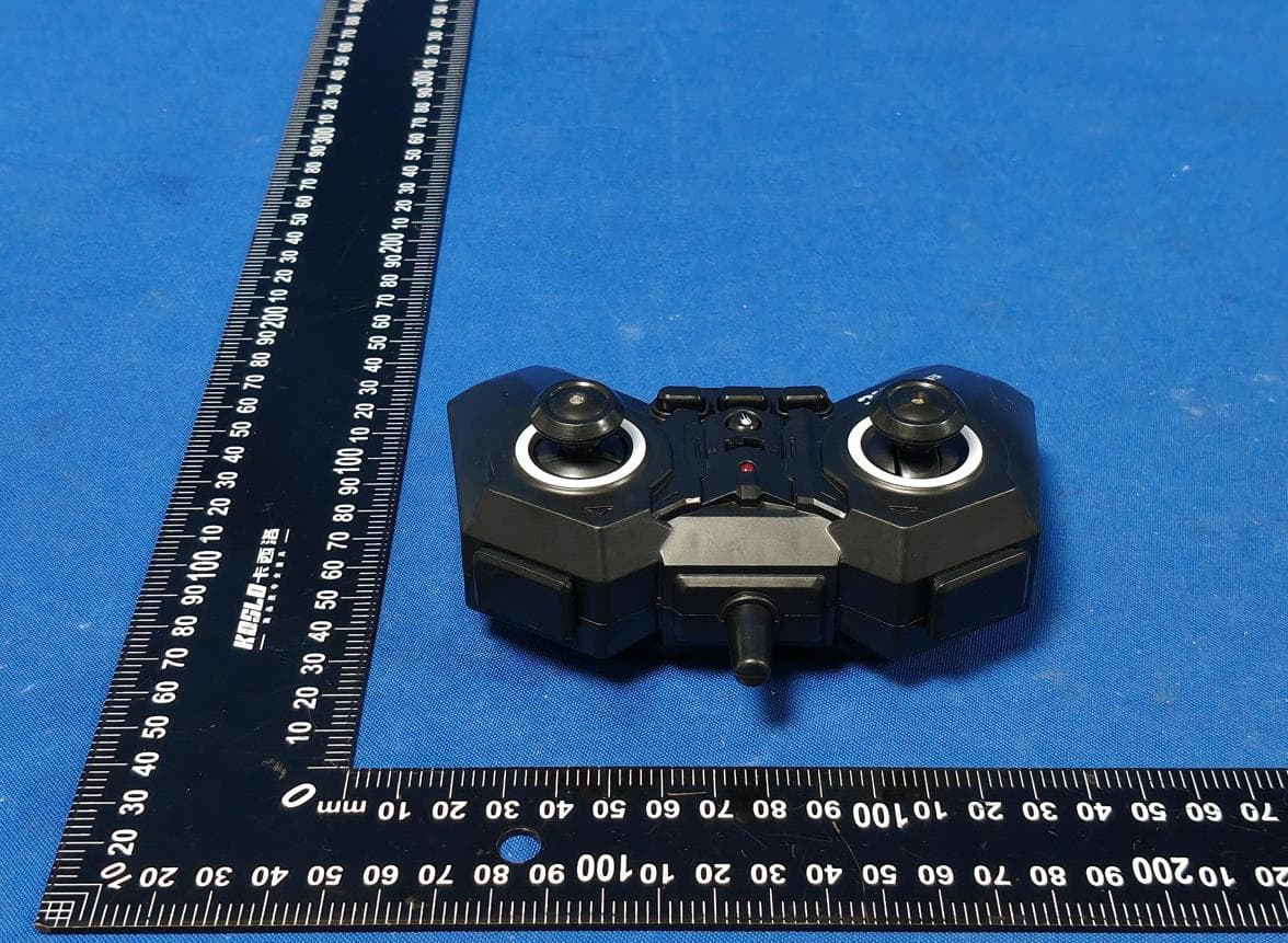 Remote control car series - FCC ID 2BB7F-666-869 - CHUNYUANLONG TOYS FACTORY (3)