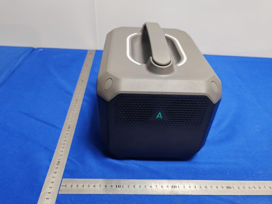 Portable Power Station - FCC ID 2BB9O-600PRO - Xiamen Ampace Technology Limited (4)