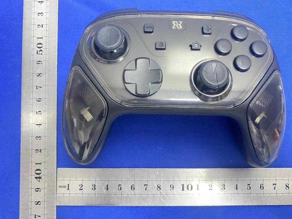 Feature Pro Controller-Gemini - FCC ID 2BBA2SW52-1 - guangzhoushihuizhimaoyiyouxiangongsi (2)