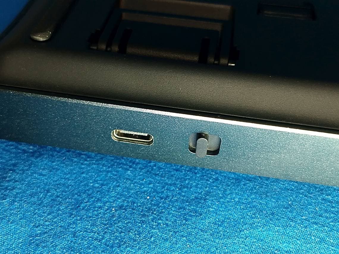 Mechanical keyboard - FCC ID 2BBA6-I75 - Kezhi(HuiZhou) Electronic Technology Co., Ltd.
