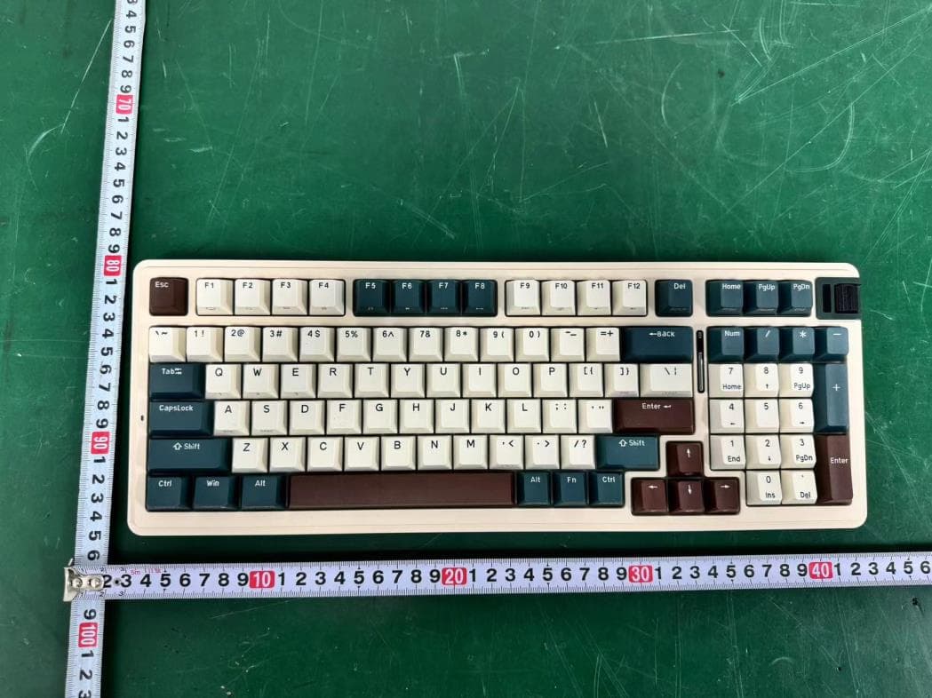 Mechanical keyboard - FCC ID 2BBA6-K98 - Kezhi(HuiZhou) Electronic Technology Co., Ltd.