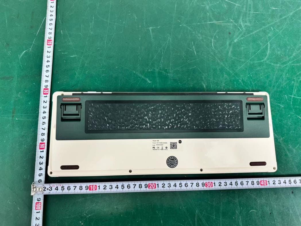 Mechanical keyboard - FCC ID 2BBA6-K98 - Kezhi(HuiZhou) Electronic Technology Co., Ltd. (2)