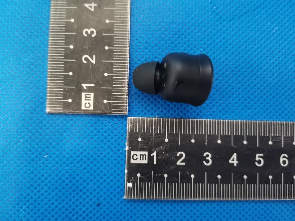 True Wireless Earbuds - FCC ID 2BBAS-GEMTONES - Speculative Product Design LLC (2)
