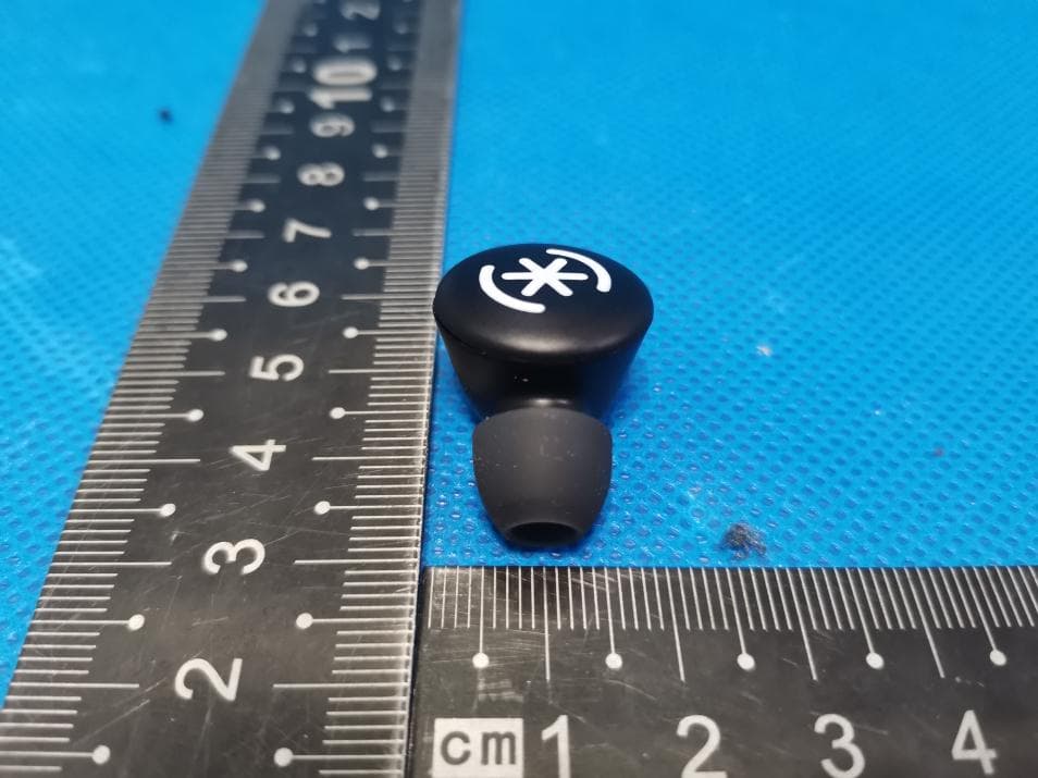 True Wireless Earbuds - FCC ID 2BBAS-GEMTONESPRO - Speculative Product Design LLC (2)