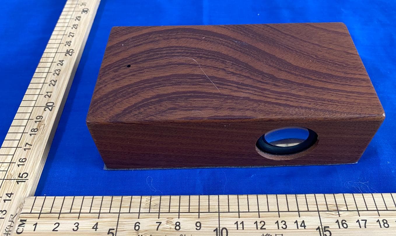 Wooden Speaker - FCC ID 2BBB2S1085-DW - Dongguan E-Max E-commerce Company Limited (3)