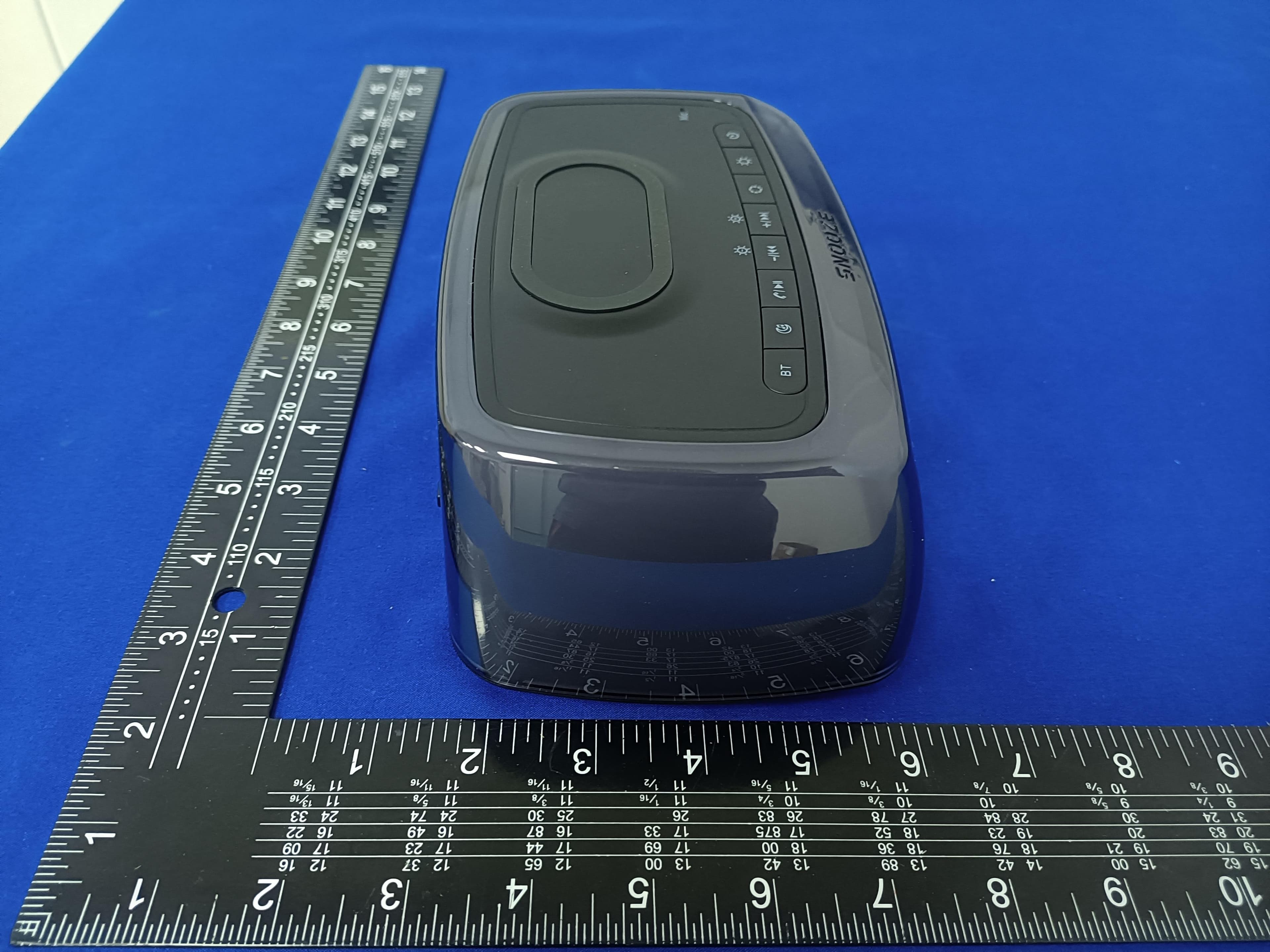 Night Light Alarm Clock Speaker - FCC ID 2BBBS-BL01 - Shenzhen Te-Rich Technology Co.,Ltd. (2)