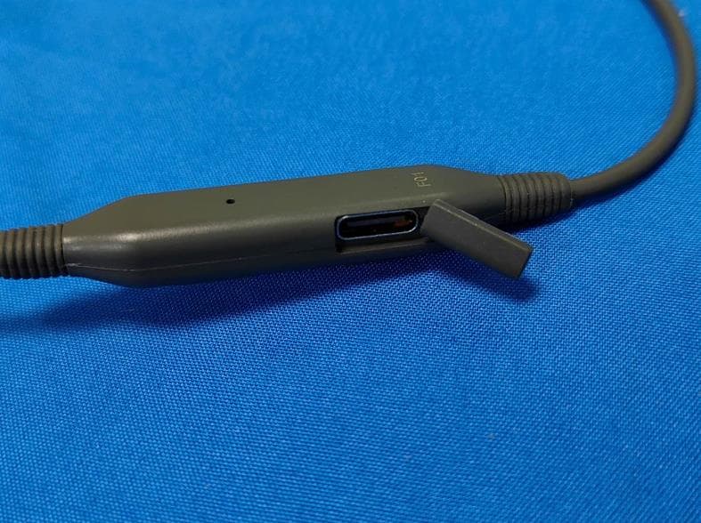 NOISE-ISOLATING WIRELESS EARBUDS - FCC ID 2BBCJ-RUMBLEM23 - Elgin Engineering LLC