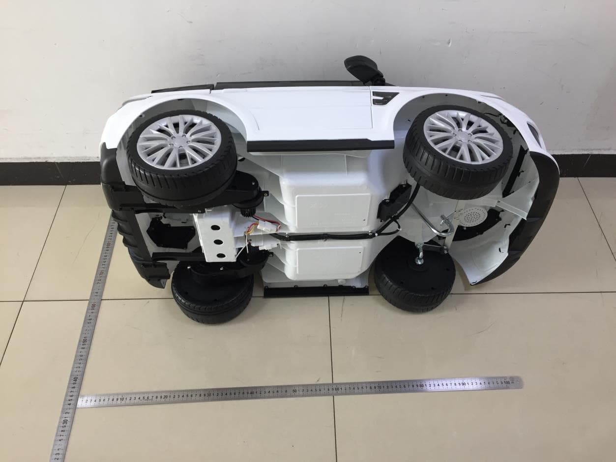 Range Rover 12V -WhiteMan - FCC ID 2BBCPCLB6732 - BRC Toys LLC DBA Best Ride On Cars