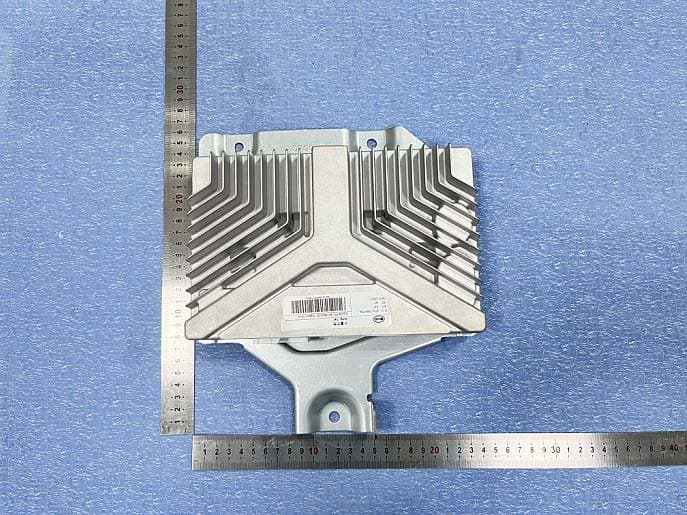 BYD Di5.0F - FCC ID 2BBDI20003502MTCA05 - Wuxi Auto-Link World Information Technology Co., Ltd (2)