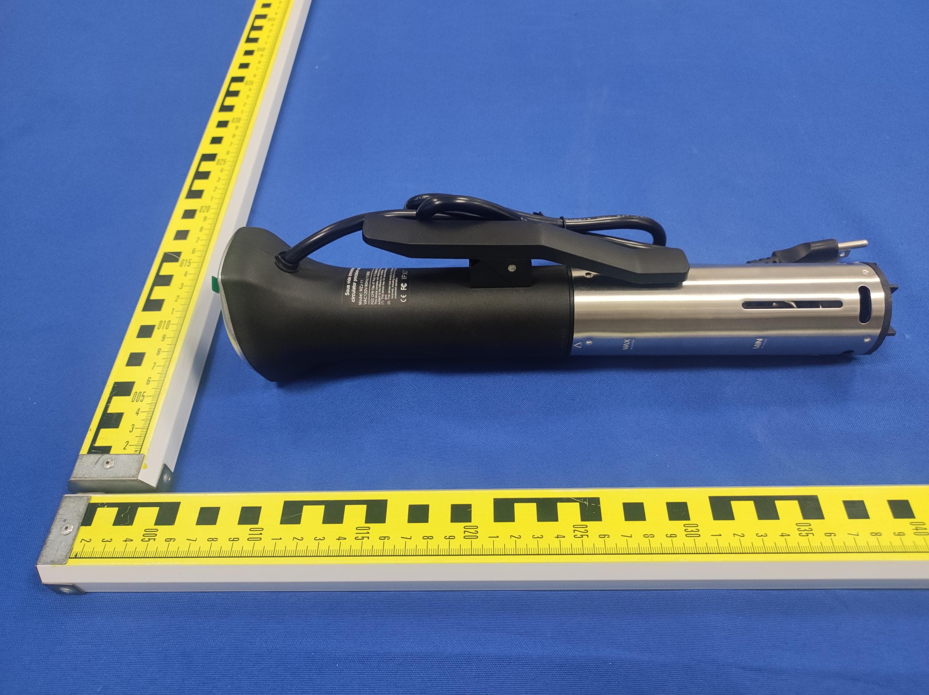 Sous vide cooker - FCC ID 2BBE4-MZJ11W - Zhongshan Paijiu Technology Co., LTD