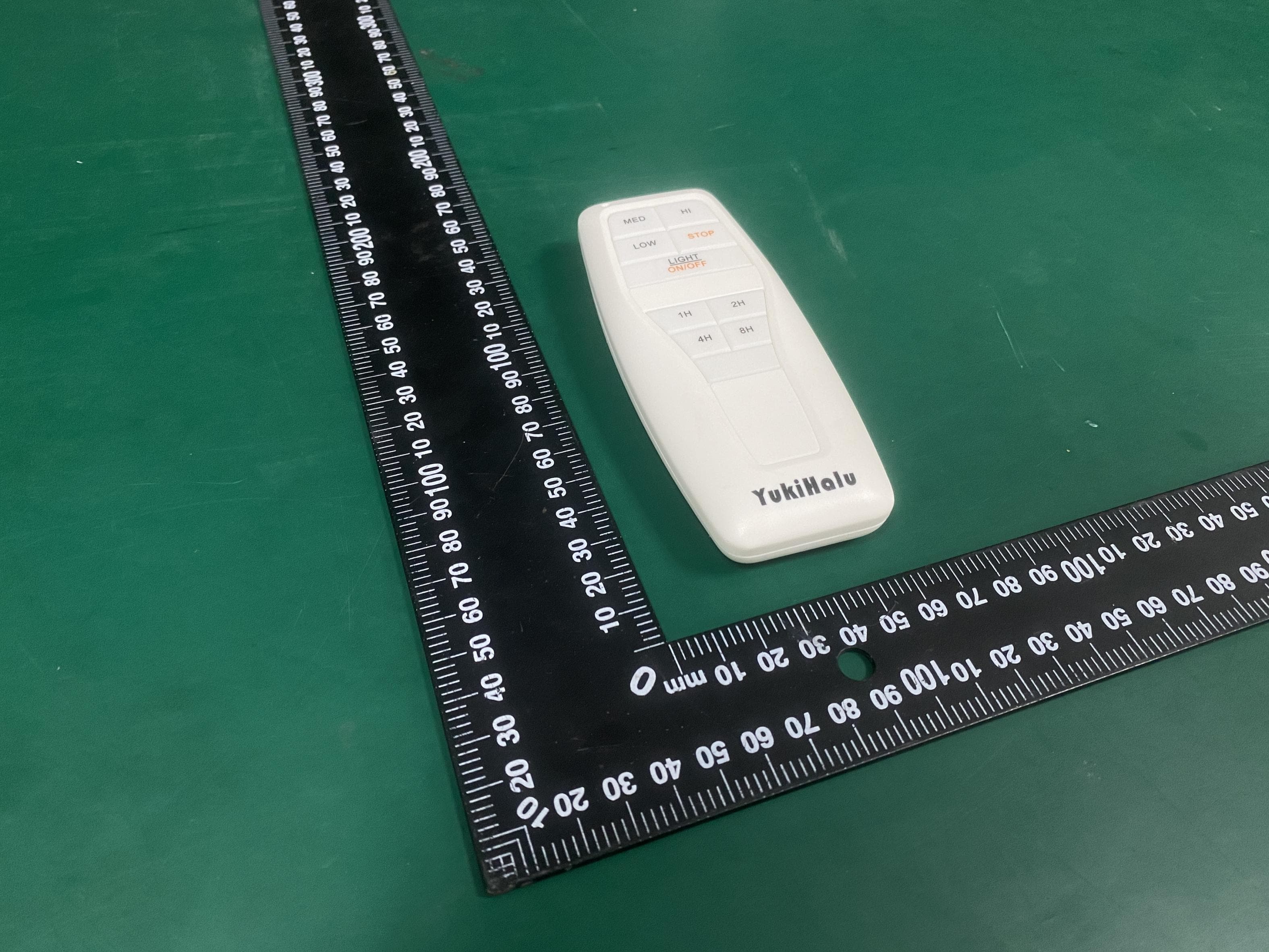 Ceiling fan remote control kit - FCC ID 2BBE4-PJ2206 - Zhongshan Paijiu Technology Co., LTD
