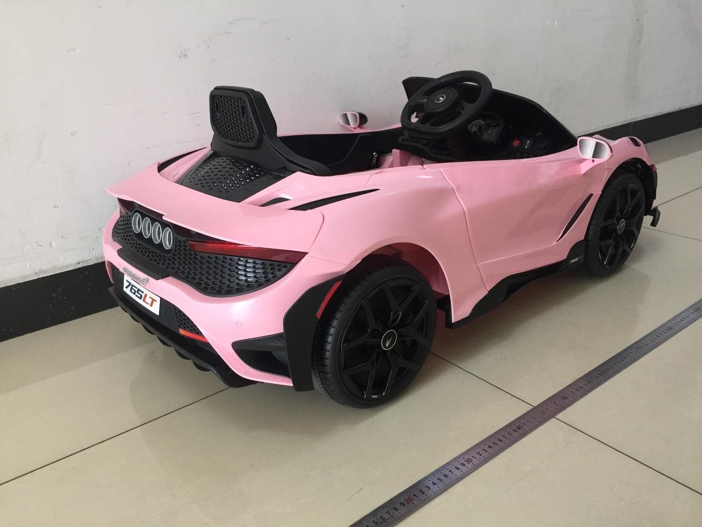 Licensed McLaren 765LT Ride On (12V) - FCC ID 2BBEC-060-ROT-33L - ALIGN INC.