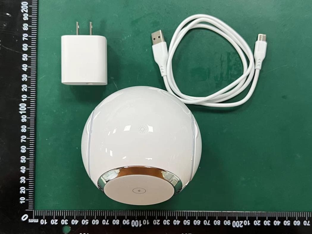 3 in 1 Magnetic Wireless Charger - FCC ID 2BBEH-W368 - Jiangxi Kingtron Technology Co., Ltd. (3)