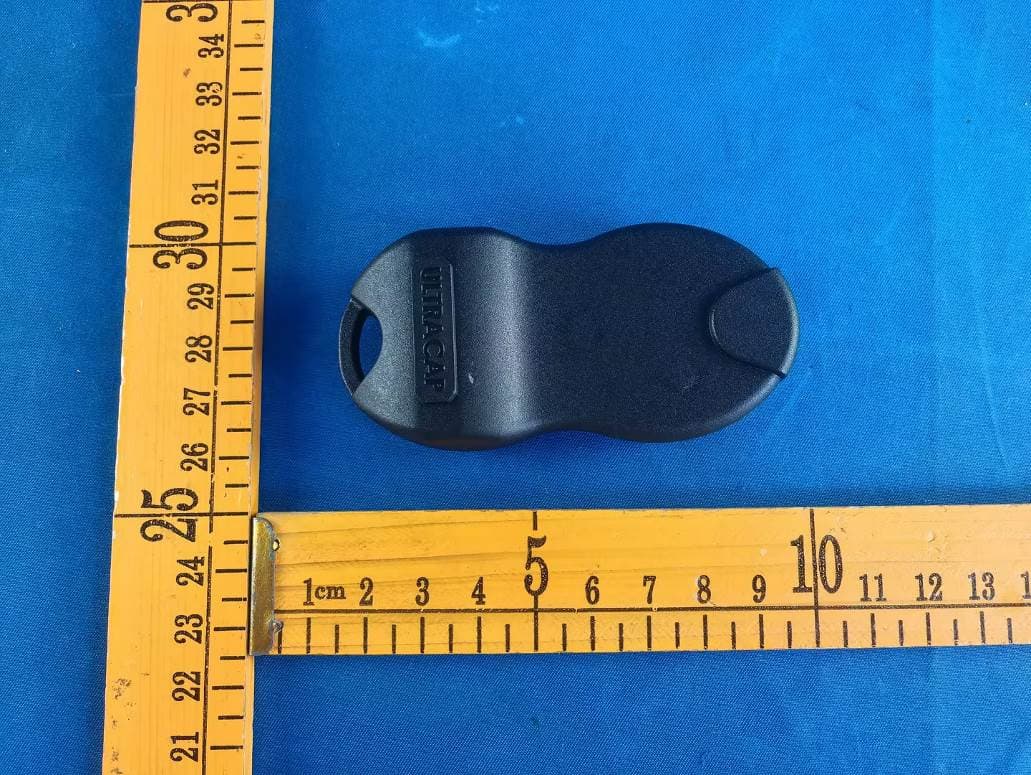 Remote control - FCC ID 2BBF7-PRVREMOTE1500 - STETSOM ELECTRONICS USA INC. (4)